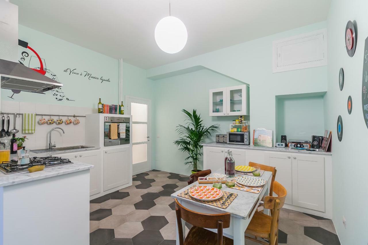 Vino E Vinili Bed & Breakfast Rome Exterior photo