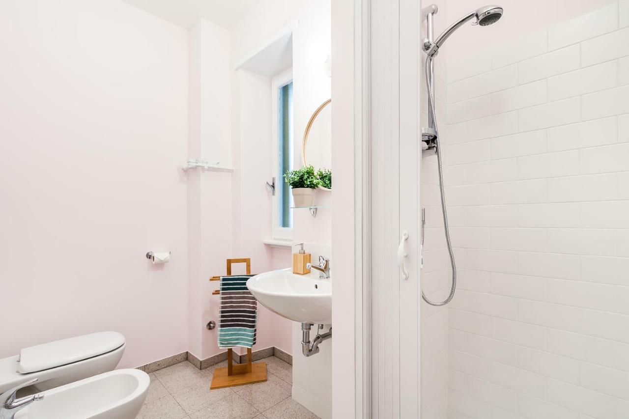 Vino E Vinili Bed & Breakfast Rome Exterior photo
